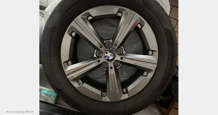 BMW X1 sDrive18i, AHK, Navi,  inkl.  Servicepaket 