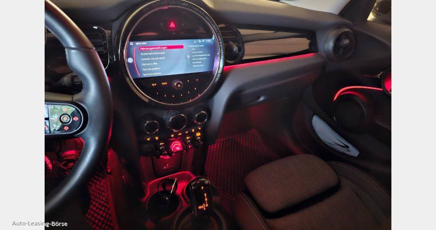 MINI Cooper 5-Türer Autom. NAVI