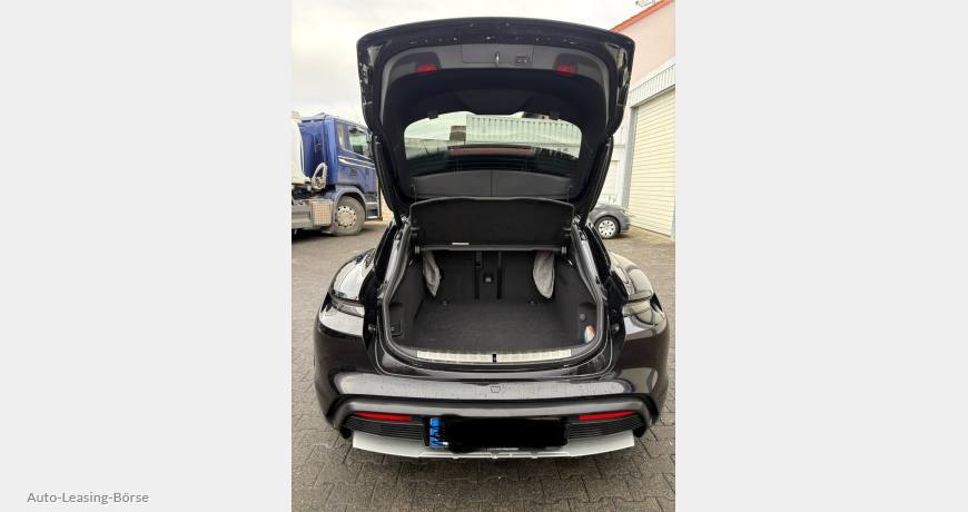 Porsche Taycan 4S Cross Turismo